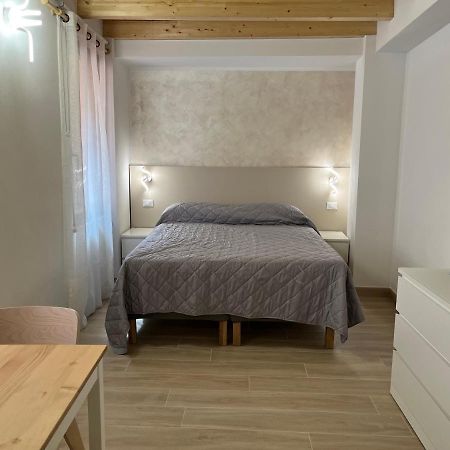 Anfite Apartments Santa Maria Дезенцано-дель-Гарда Экстерьер фото