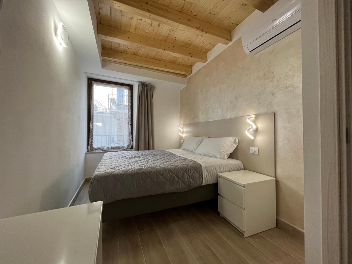 Anfite Apartments Santa Maria Дезенцано-дель-Гарда Экстерьер фото