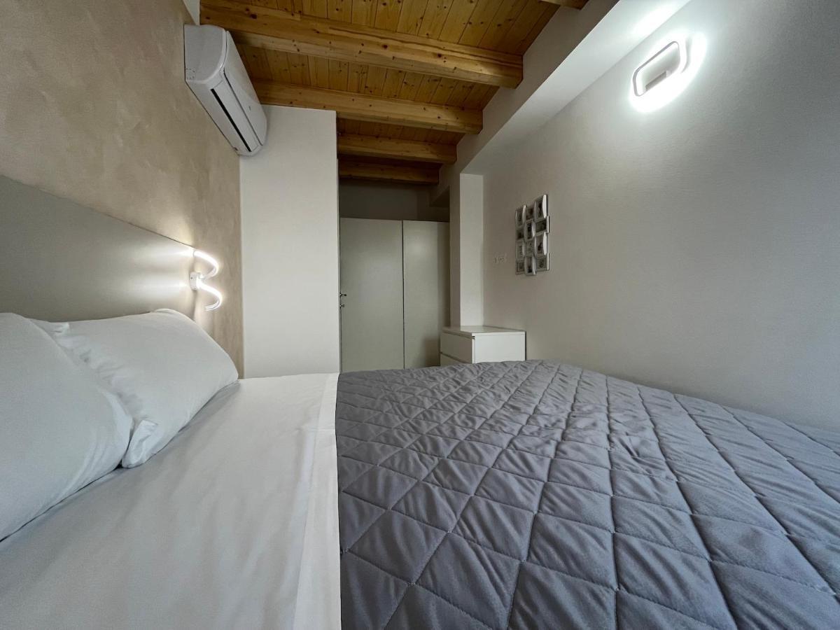Anfite Apartments Santa Maria Дезенцано-дель-Гарда Экстерьер фото
