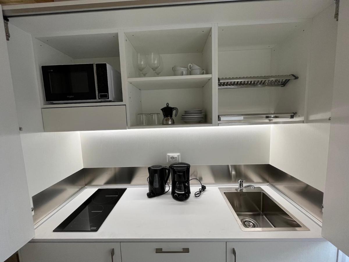 Anfite Apartments Santa Maria Дезенцано-дель-Гарда Экстерьер фото