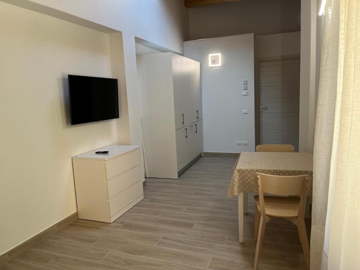 Anfite Apartments Santa Maria Дезенцано-дель-Гарда Экстерьер фото